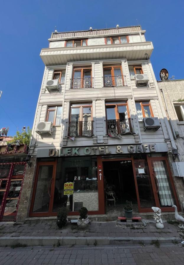 Dilek Hotel & Cafe Istanboel Buitenkant foto